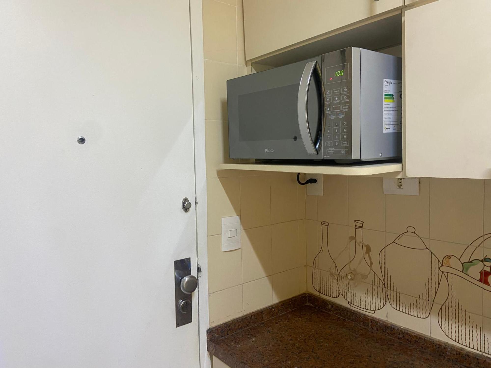 Apartamento Completo Na Praia De Copacabana 02 Quartos Com Vista Lateral Mar Em Andar Alto, Ar, Wifi , Netflix, Pauloangerami Rmvc18 里约热内卢 外观 照片