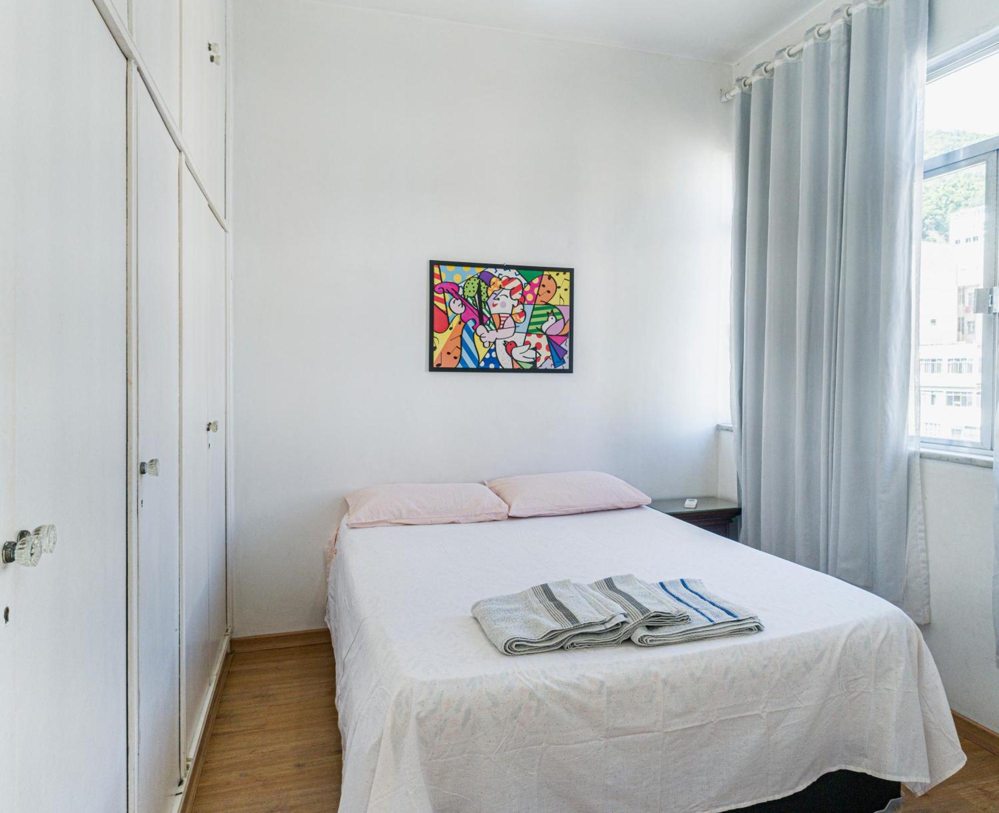 Apartamento Completo Na Praia De Copacabana 02 Quartos Com Vista Lateral Mar Em Andar Alto, Ar, Wifi , Netflix, Pauloangerami Rmvc18 里约热内卢 外观 照片