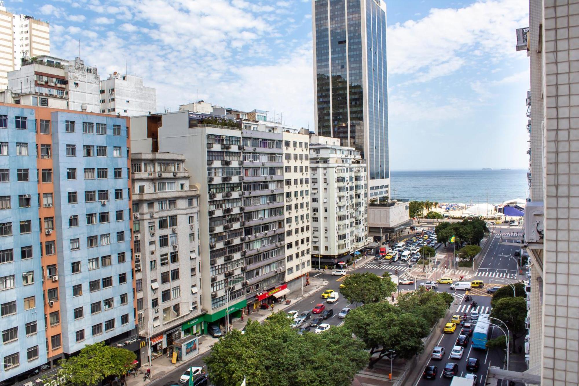 Apartamento Completo Na Praia De Copacabana 02 Quartos Com Vista Lateral Mar Em Andar Alto, Ar, Wifi , Netflix, Pauloangerami Rmvc18 里约热内卢 外观 照片