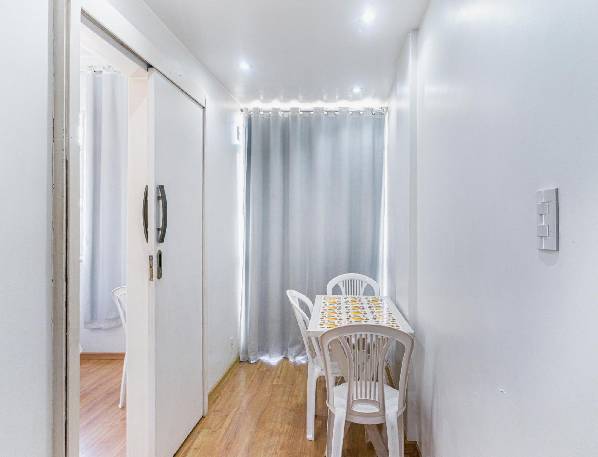 Apartamento Completo Na Praia De Copacabana 02 Quartos Com Vista Lateral Mar Em Andar Alto, Ar, Wifi , Netflix, Pauloangerami Rmvc18 里约热内卢 外观 照片