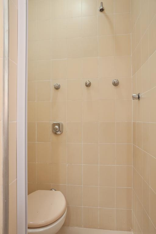 Apartamento Completo Na Praia De Copacabana 02 Quartos Com Vista Lateral Mar Em Andar Alto, Ar, Wifi , Netflix, Pauloangerami Rmvc18 里约热内卢 外观 照片