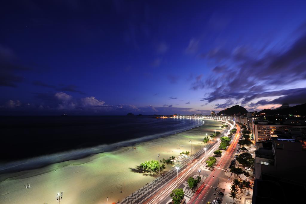 Apartamento Completo Na Praia De Copacabana 02 Quartos Com Vista Lateral Mar Em Andar Alto, Ar, Wifi , Netflix, Pauloangerami Rmvc18 里约热内卢 外观 照片